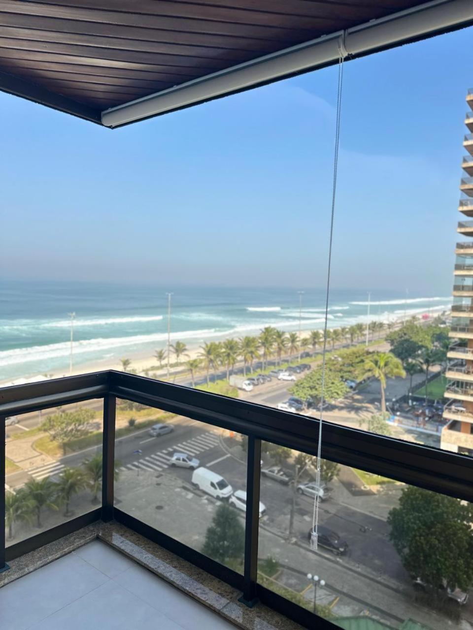 Apartamento Lindo Apto No Lugar Da Barra Da Tijuca! Com Uma Vista De Tirar O Folego, Frente O Mar! Totalmente Equipado E Decorado Ao Lado Dos Melhores E Quiosques Da Barra! Portaria 24h, Piscina, Sauna, Jacuzzi, Academia, Garagem, Wi-fi, Lavan *
